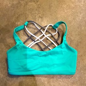 Lululemon Youth athletic girls sports bra